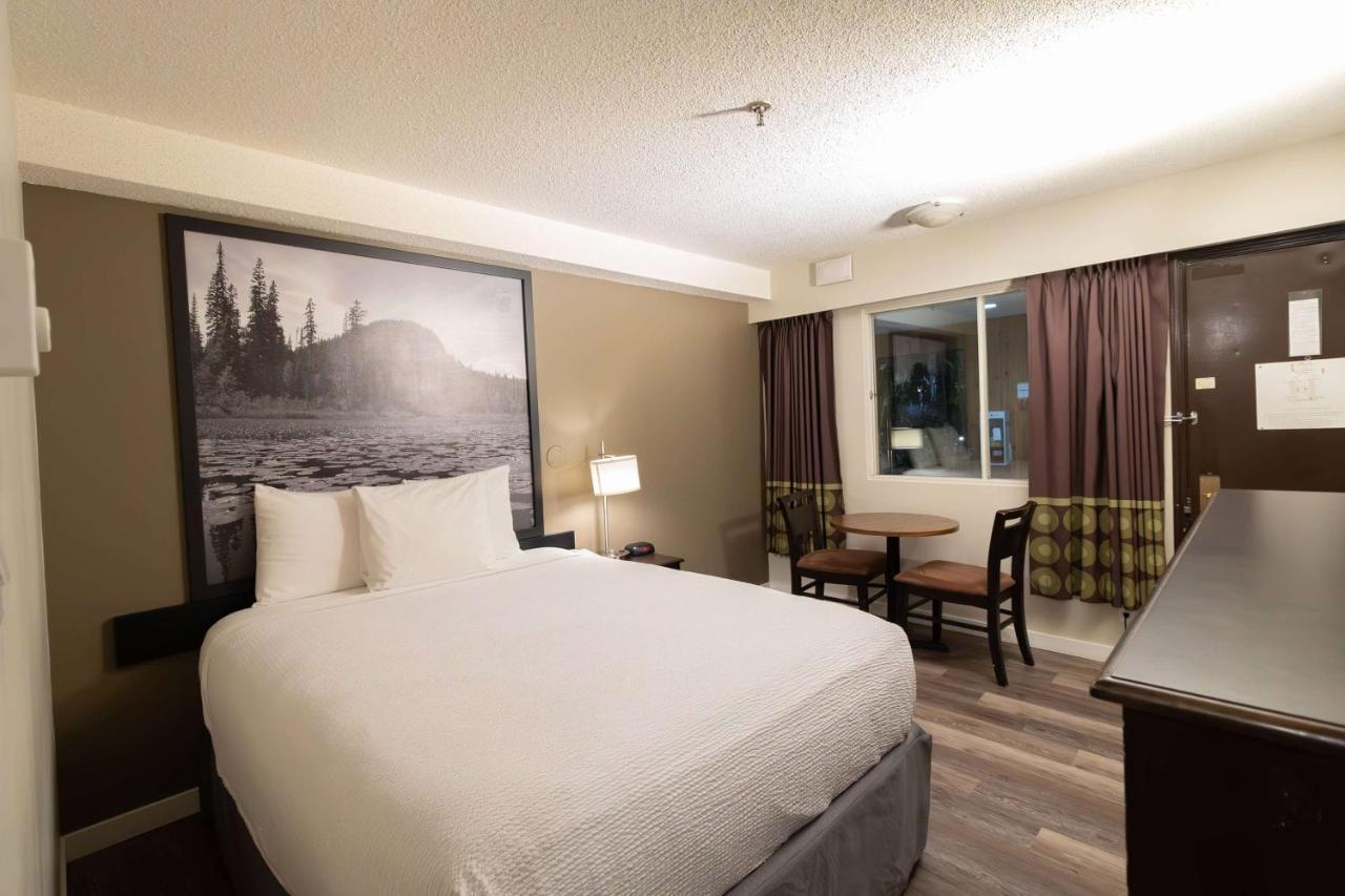 Super 8 By Wyndham Prince George Esterno foto