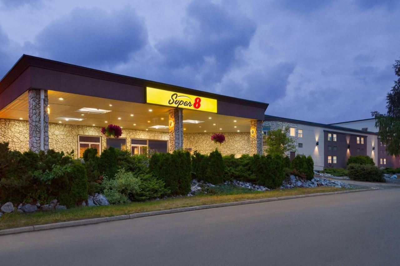 Super 8 By Wyndham Prince George Esterno foto