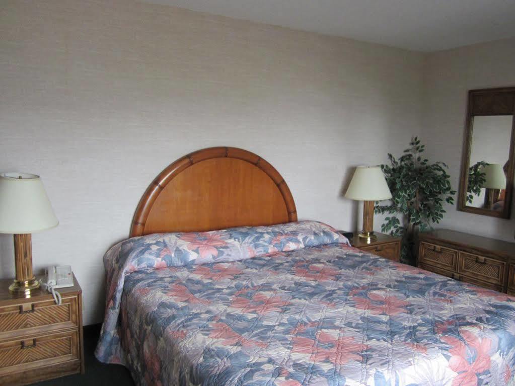Super 8 By Wyndham Prince George Esterno foto
