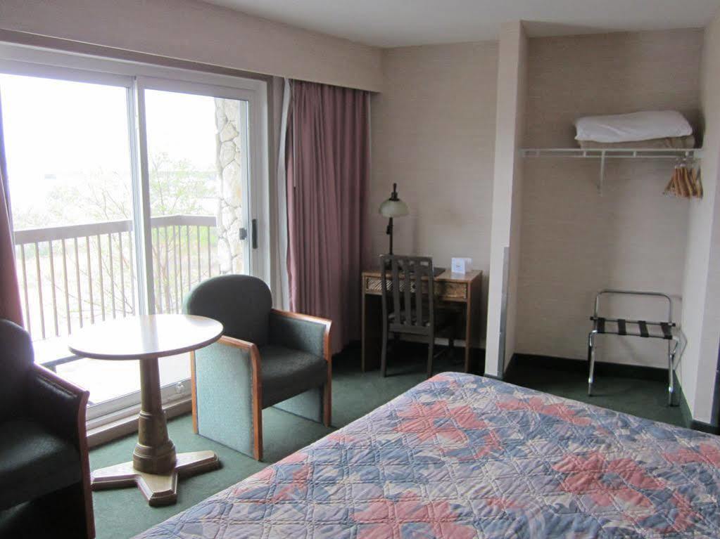 Super 8 By Wyndham Prince George Esterno foto